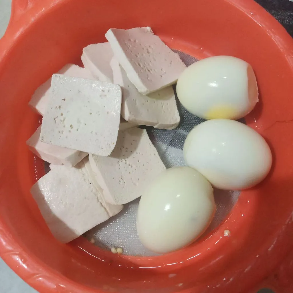 Step 1 Semur Santan Telur Tahu Putih