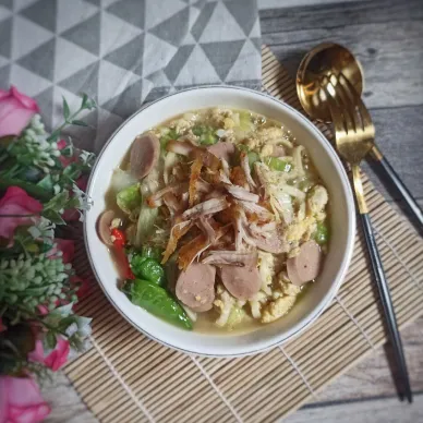 Mie Godok Kuah Gurih