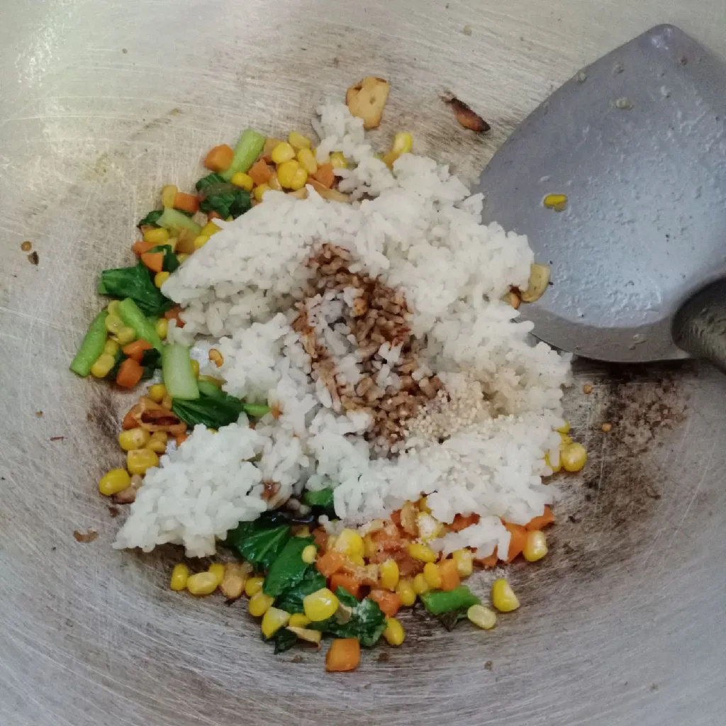 Step 4 Nasi Goreng Ceria
