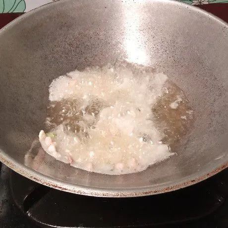 Step 5 Peyek Kacang Tanah Daun Jeruk