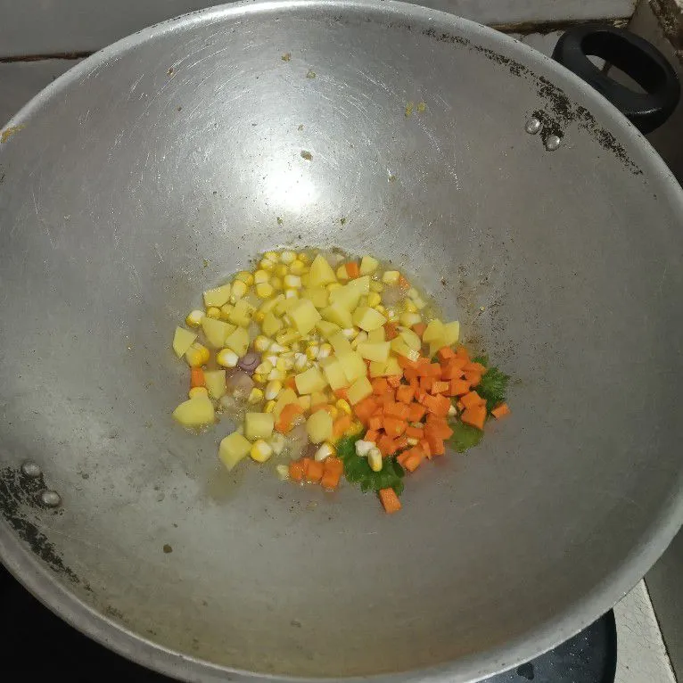 Step 2 Sup Telur Sayuran