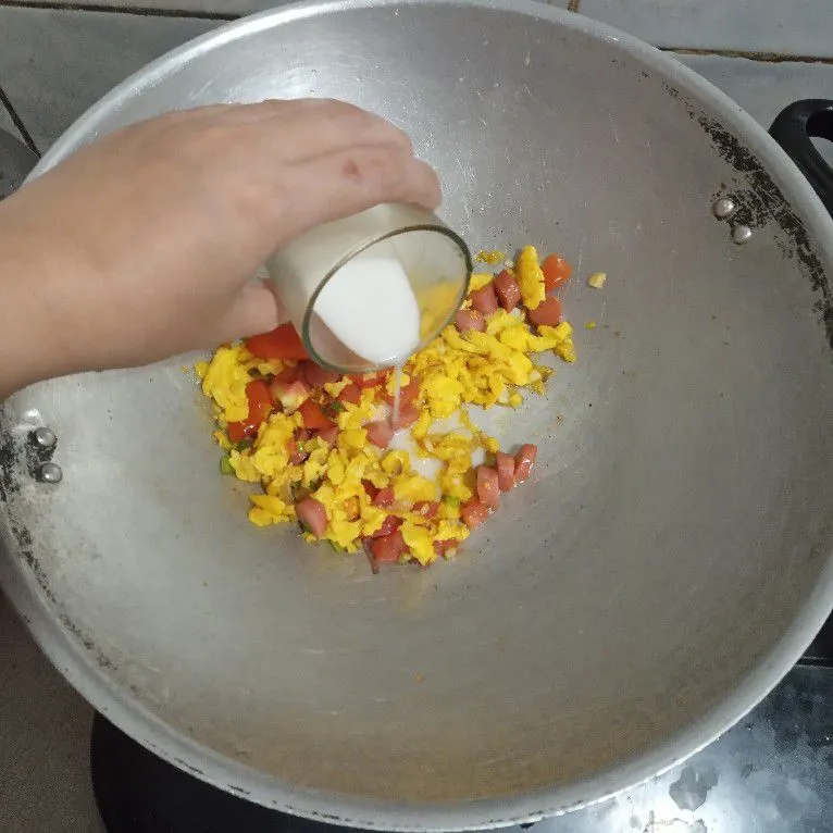 Step 5 Oseng Telur Tomat