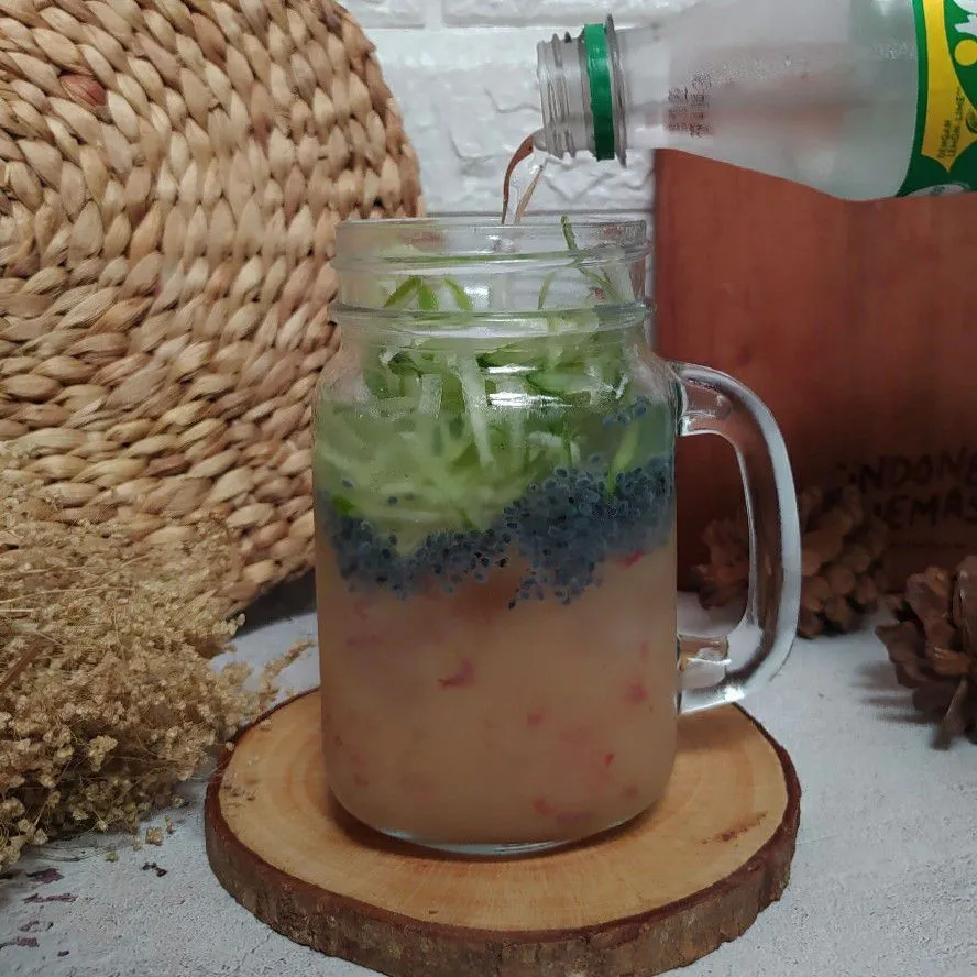 Step 6 Jus Apel Timun Serut