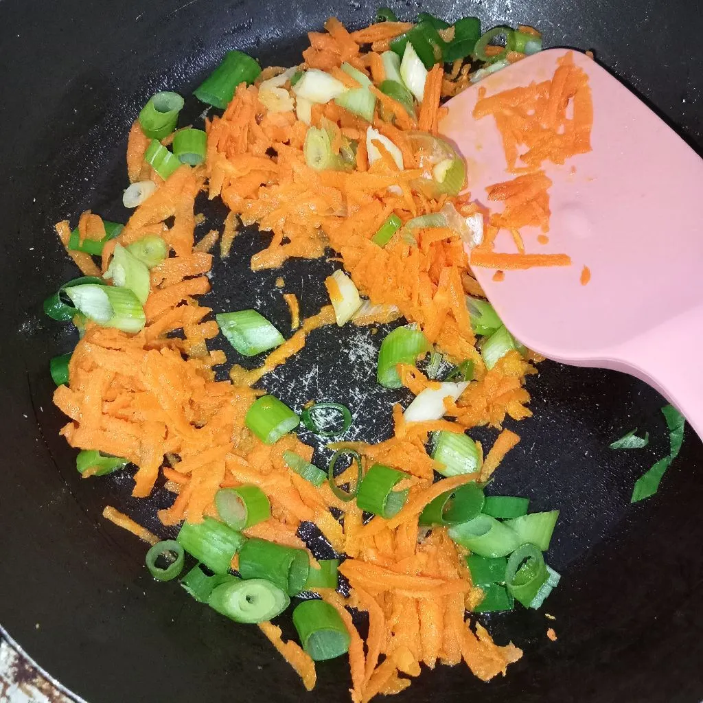 Step 2 Tumis Bihun Wortel