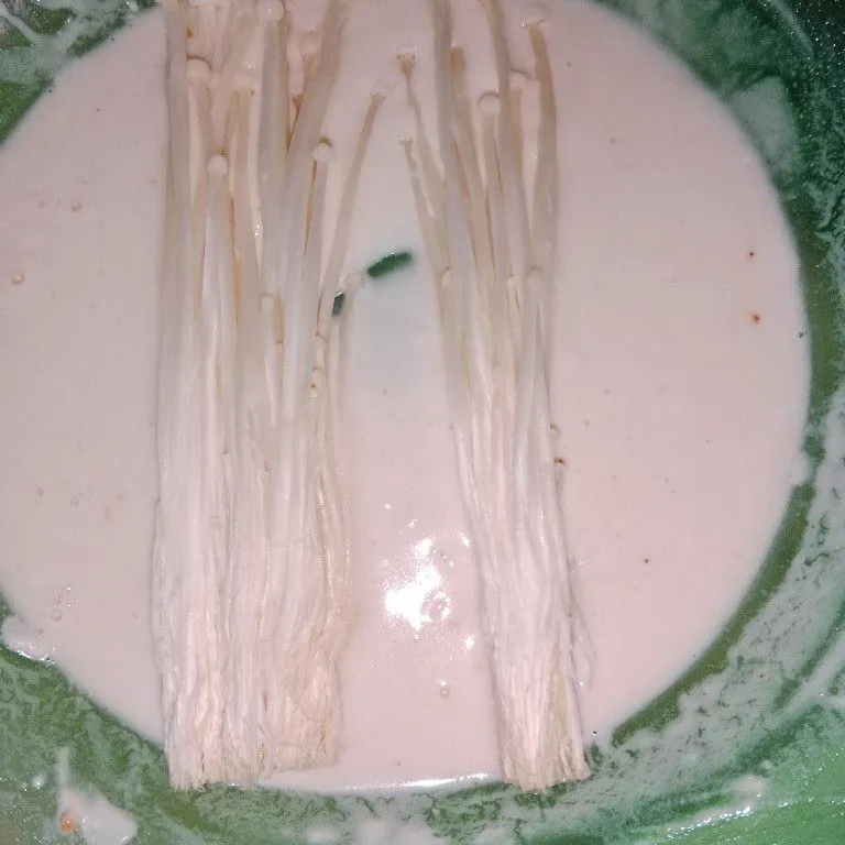 Step 5 Crispy Enoki Mushroom