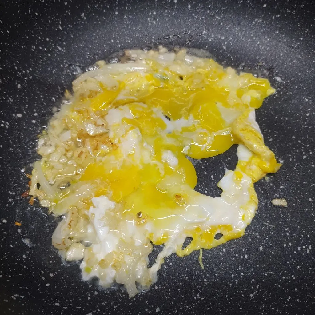 Step 3 Nasi Goreng Telur Caisim