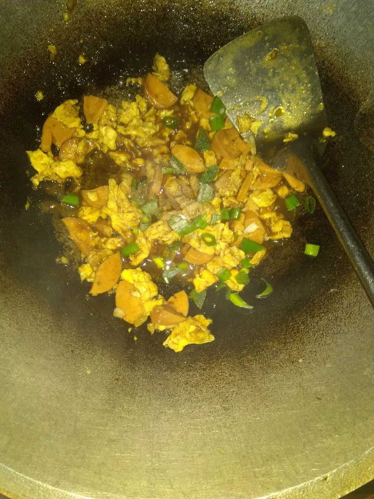 Step 4 Tumis Sosis Telur
