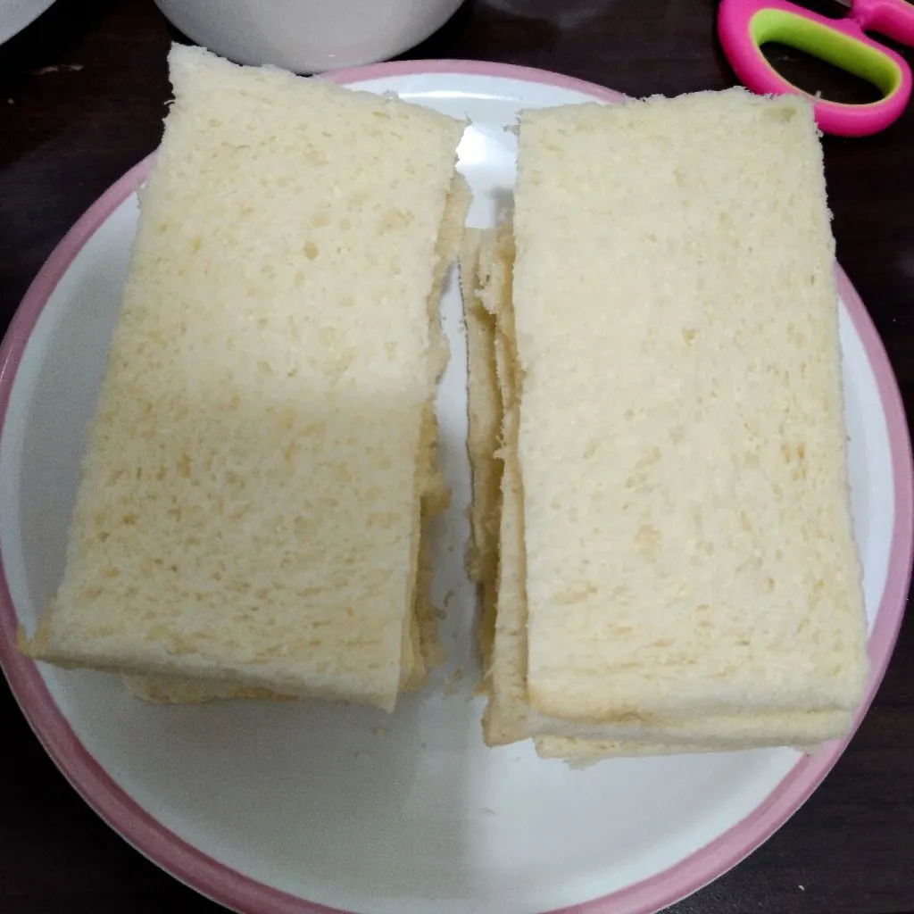 Step 1 Roti Bagelen Keju Manis