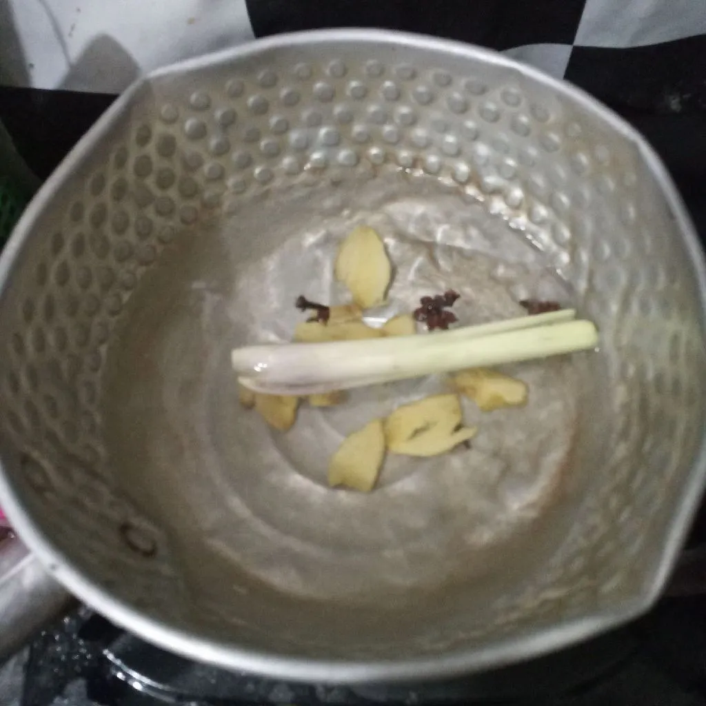 Step 2 Wedang Susu Rempah