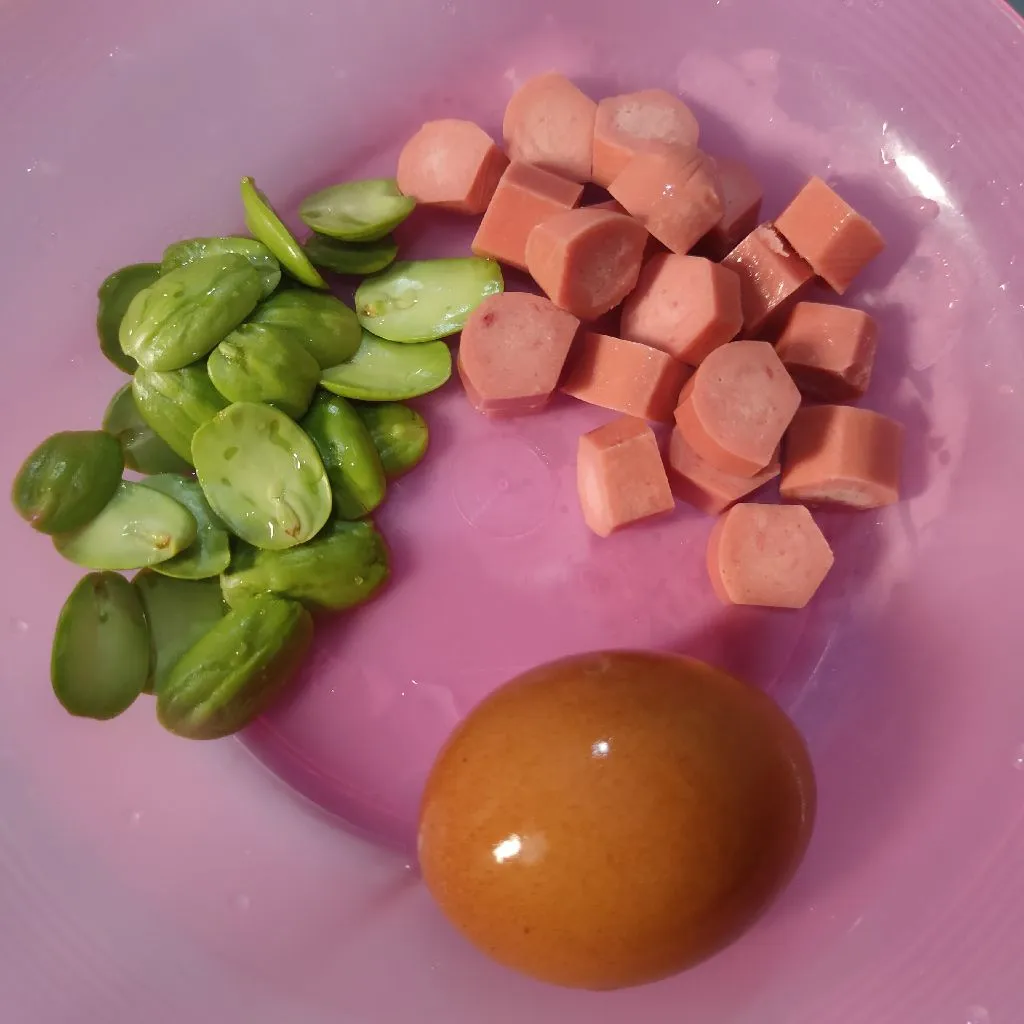 Step 1 Orak-Arik Telur Pete Sosis
