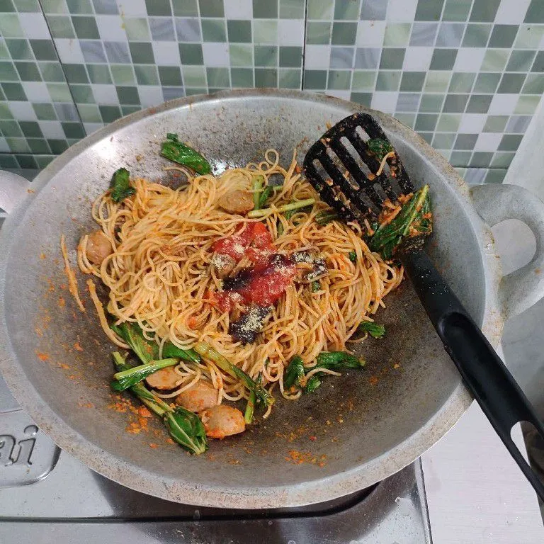 Step 7 Spaghetti Goreng Bakso Bumbu Merah