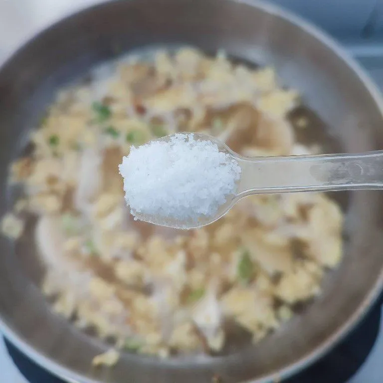 Step 6 Sup Tofu Telur Orak-arik