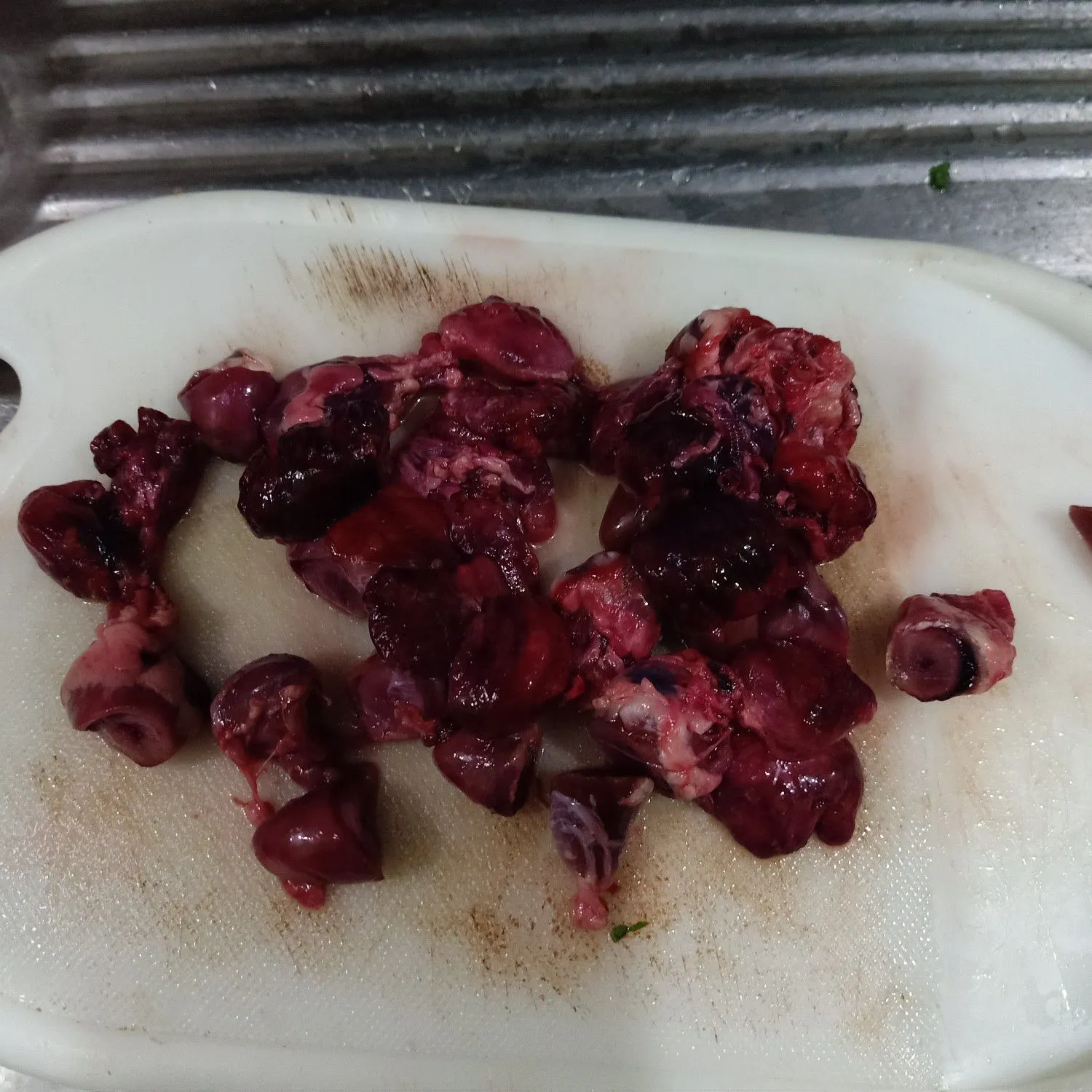 Step 1 Oseng Jantung Ayam Kuah Kecap Gurih