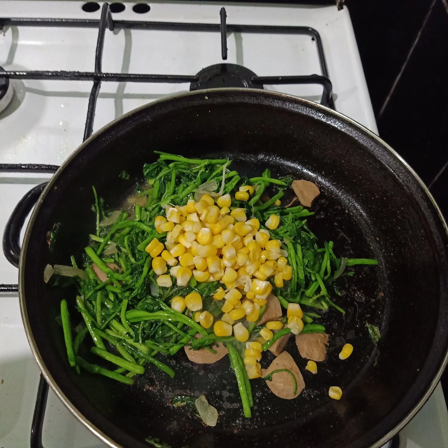 Step 6 Oseng pedas selada air jagung baso