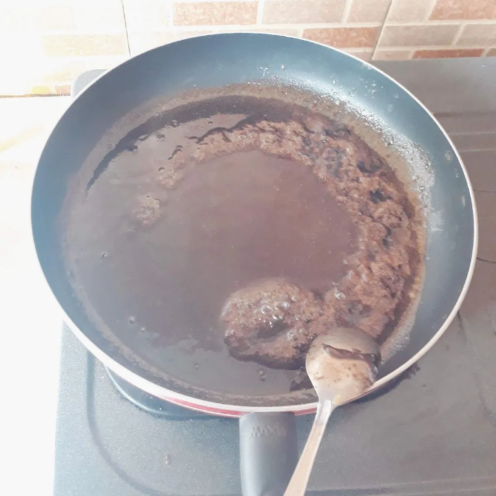 Step 3 Pia Pelangi Coklat Keju