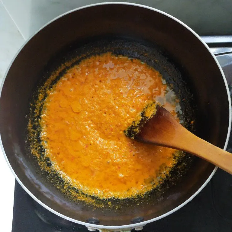 Step 2 Ikan Layang Bumbu Kuning