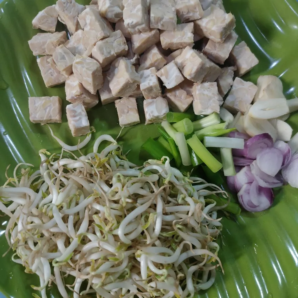 Step 1 Tempe Taoge Kecap