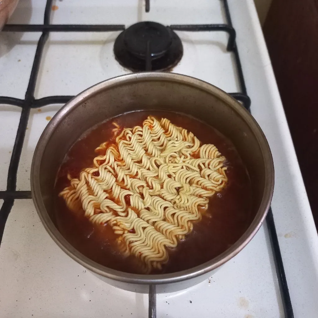 Step 3 Ramyeon Odeng Mozarella