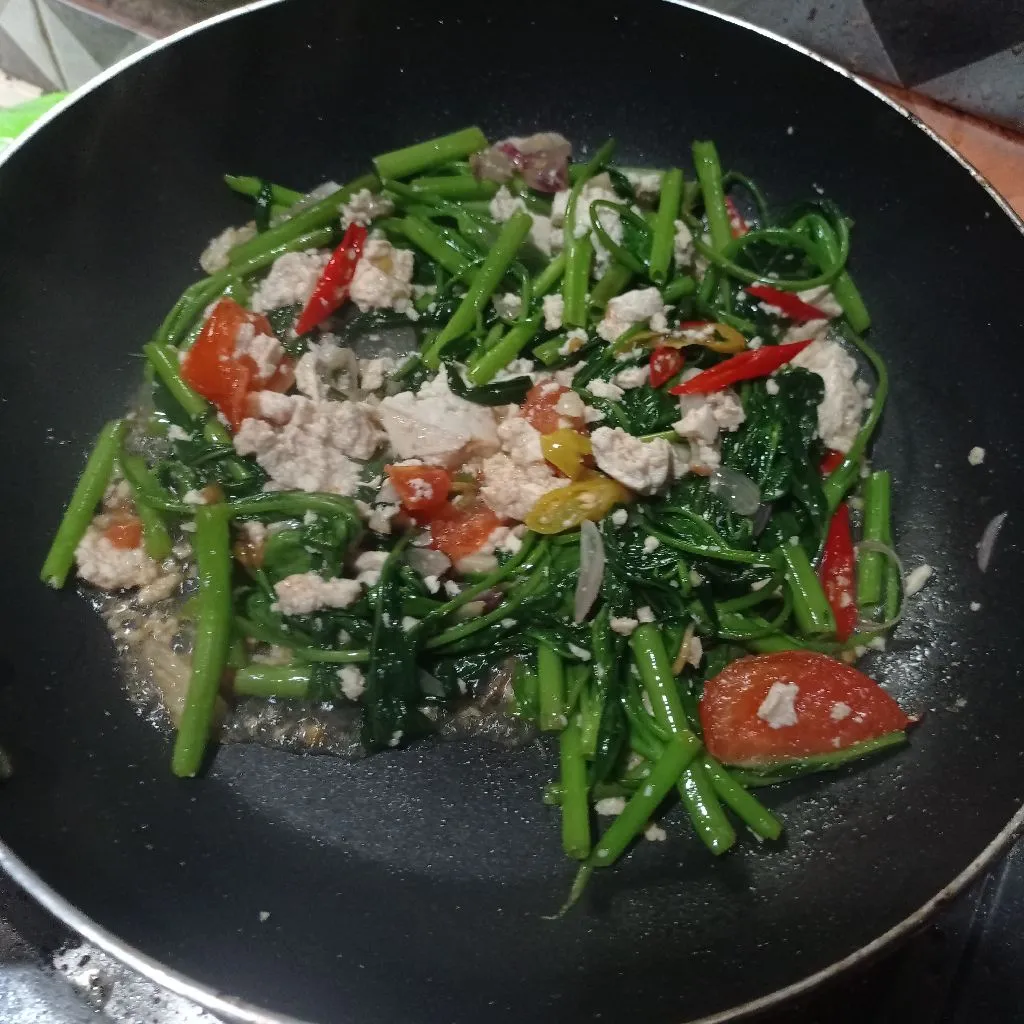 Step 5 Tumis Kangkung Tahu