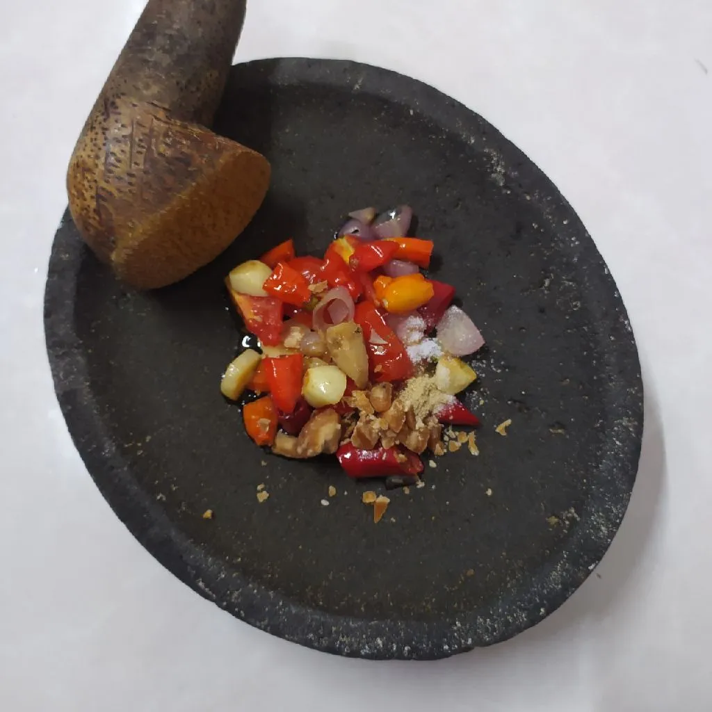 Step 6 Ikan Mujaer Goreng Sambal Kencur