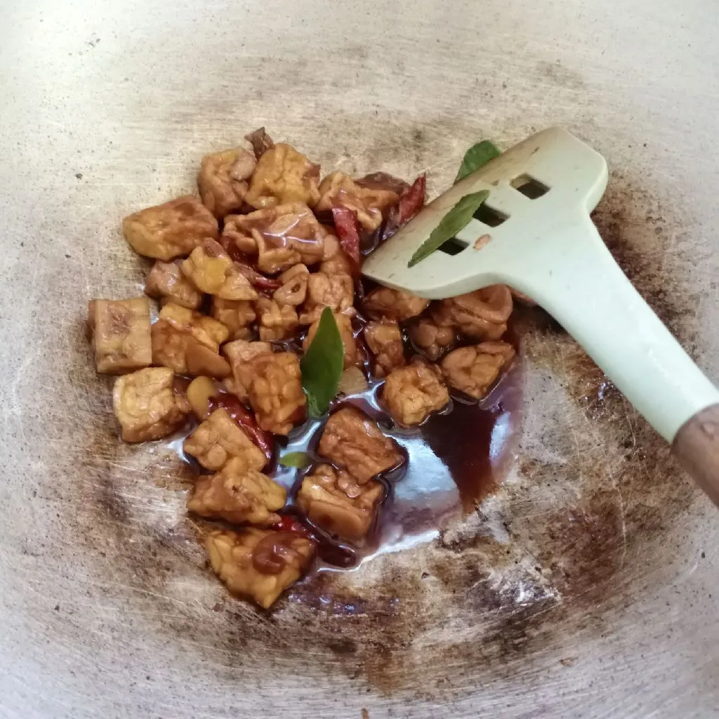Step 5 Sambal Goreng Nyemek Tahu Tempe