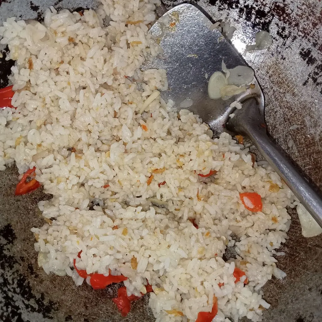 Step 5 Nasi Goreng Sambal Rebon