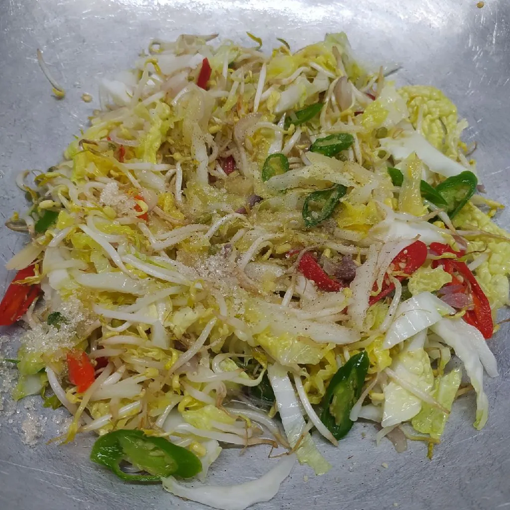 Step 4 Oseng Taoge Teri Sawi Putih
