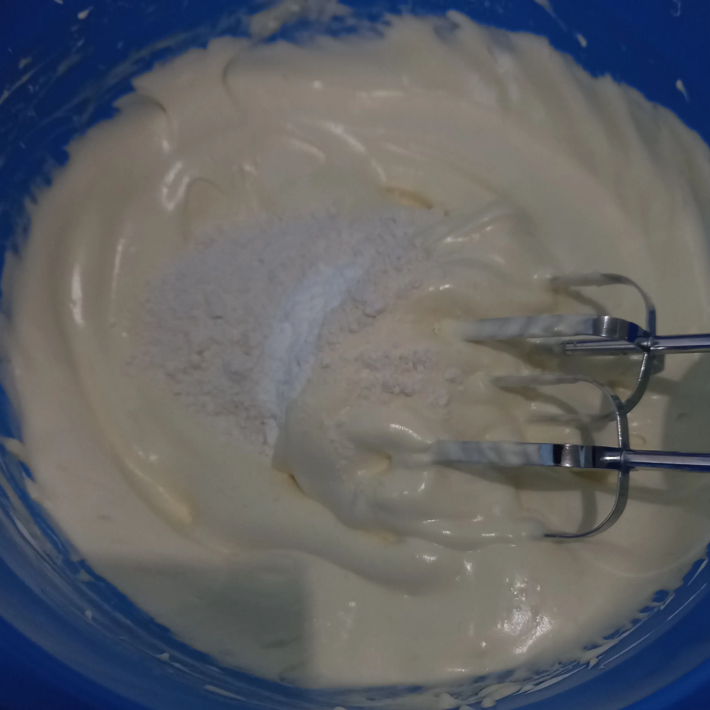 Step 2 Palm Cheese Roll Cake
