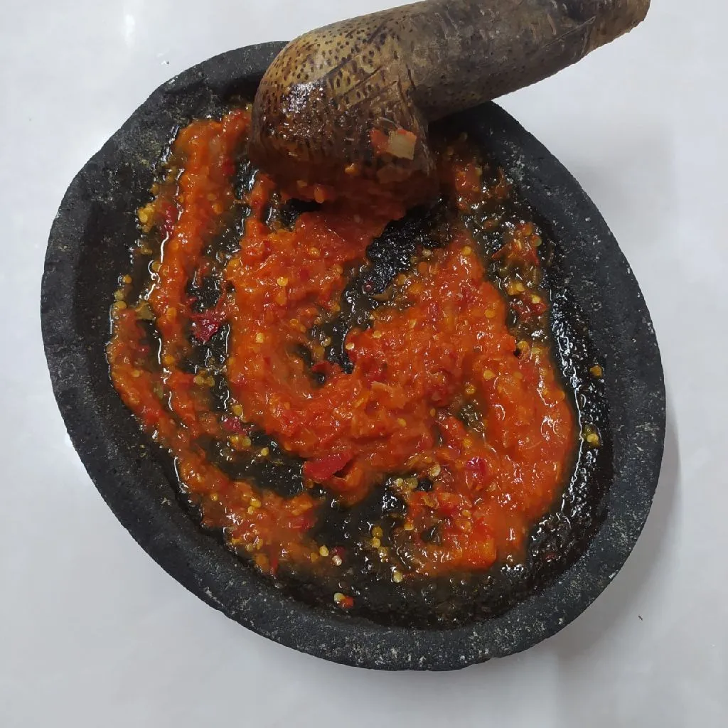 Step 7 Ikan Mujaer Goreng Sambal Kencur