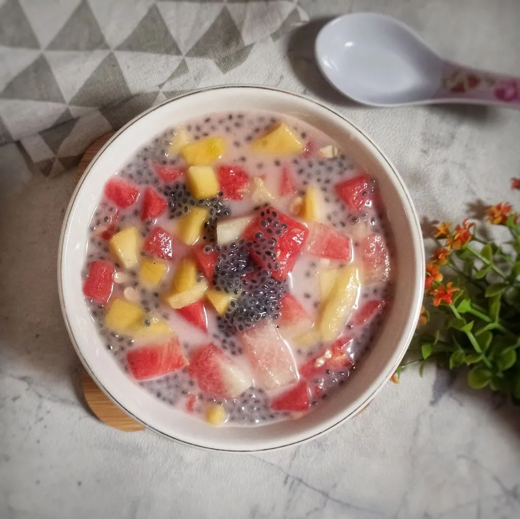 Sop Buah Semangka Mangga