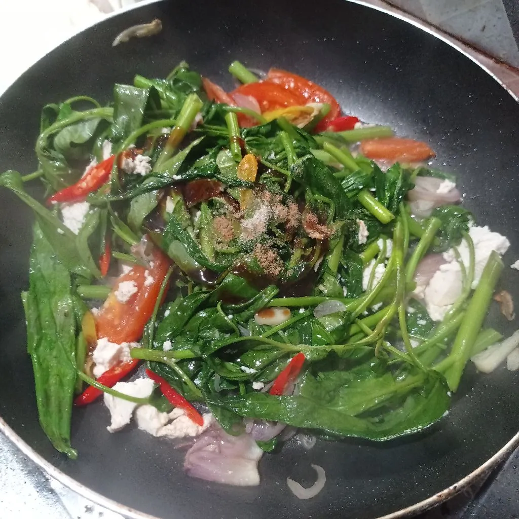 Step 4 Tumis Kangkung Tahu