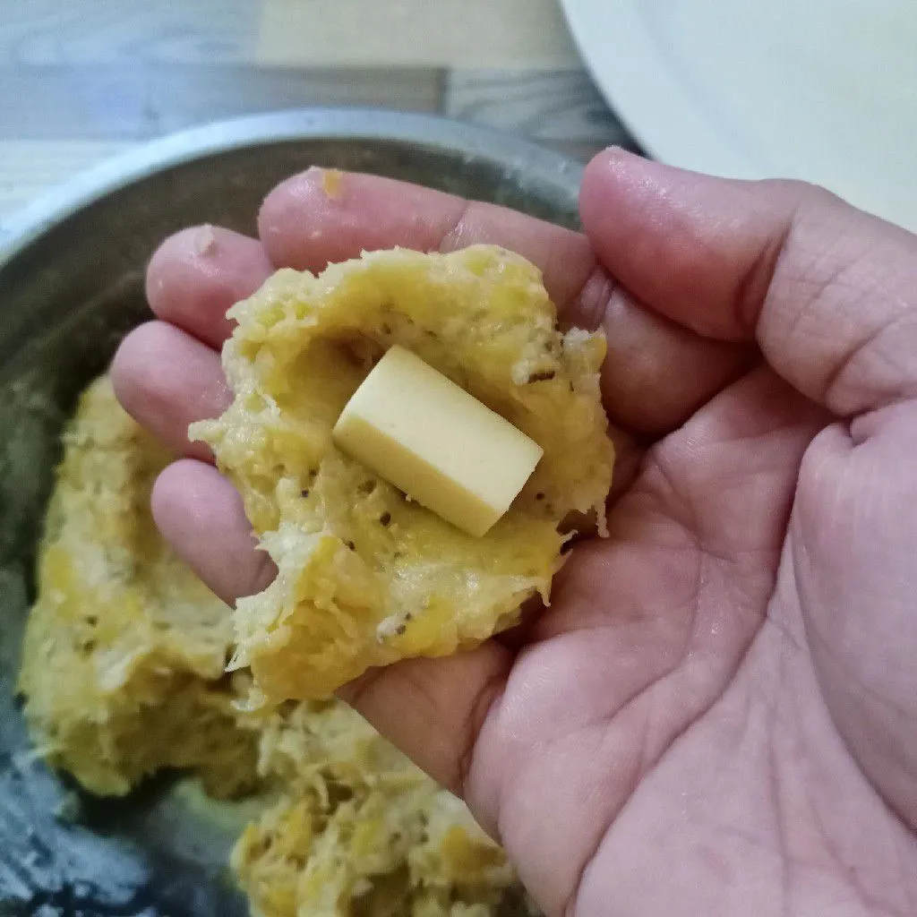 Step 4 Bola Pisang Keju Crispy