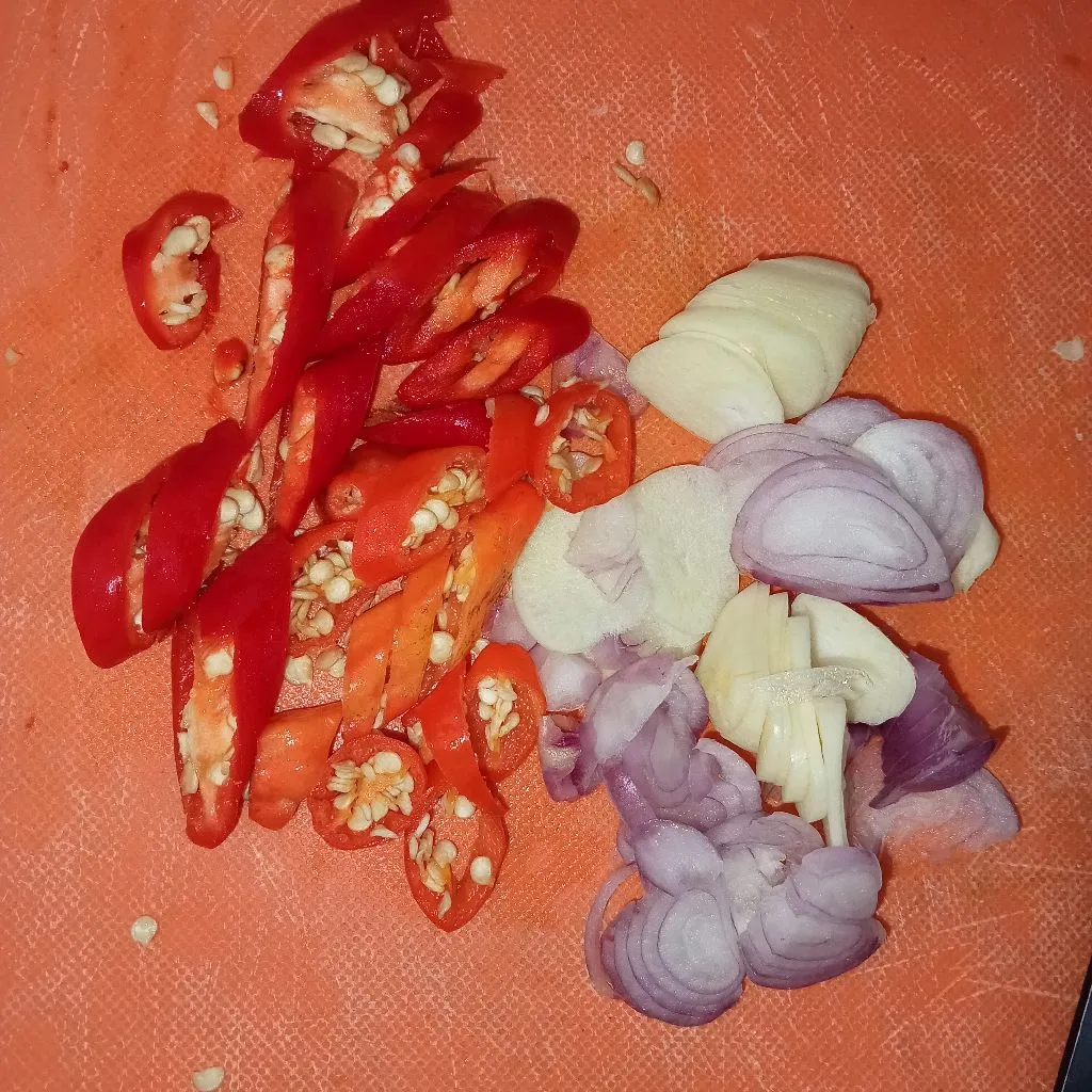 Step 1 Nasi Goreng Sambal Rebon