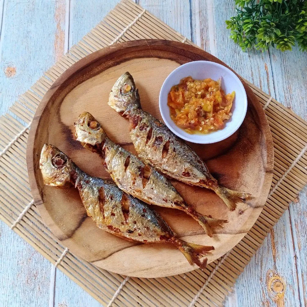 Ikan Kembung Goreng Sambal Bawang