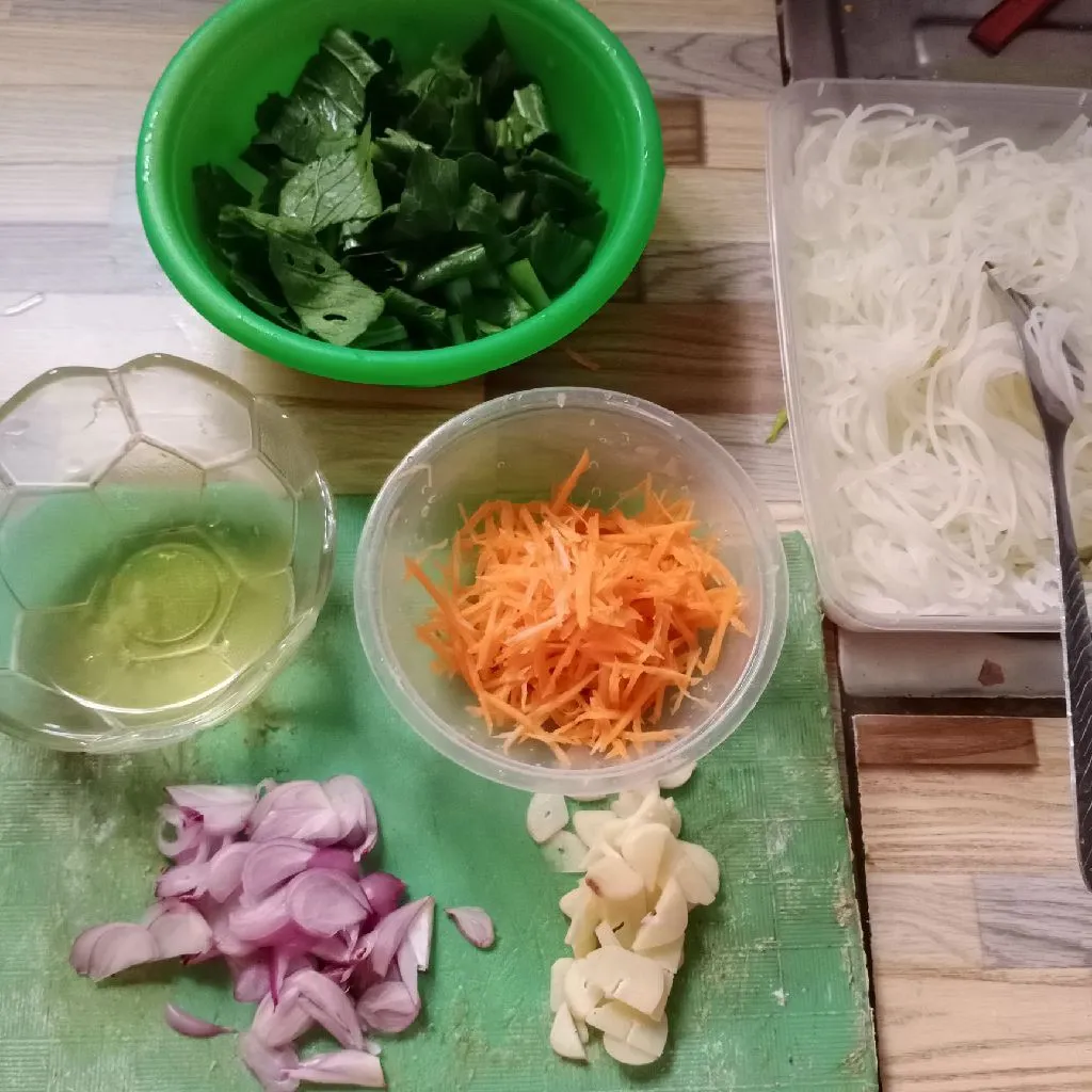 Step 1 Bihun Wortel Putih Telur