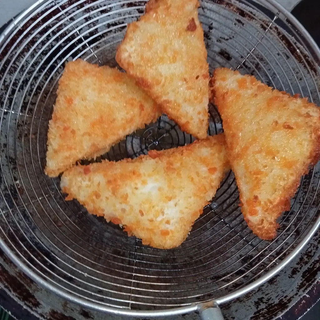 Step 5 Roti Goreng Dulce de Leche