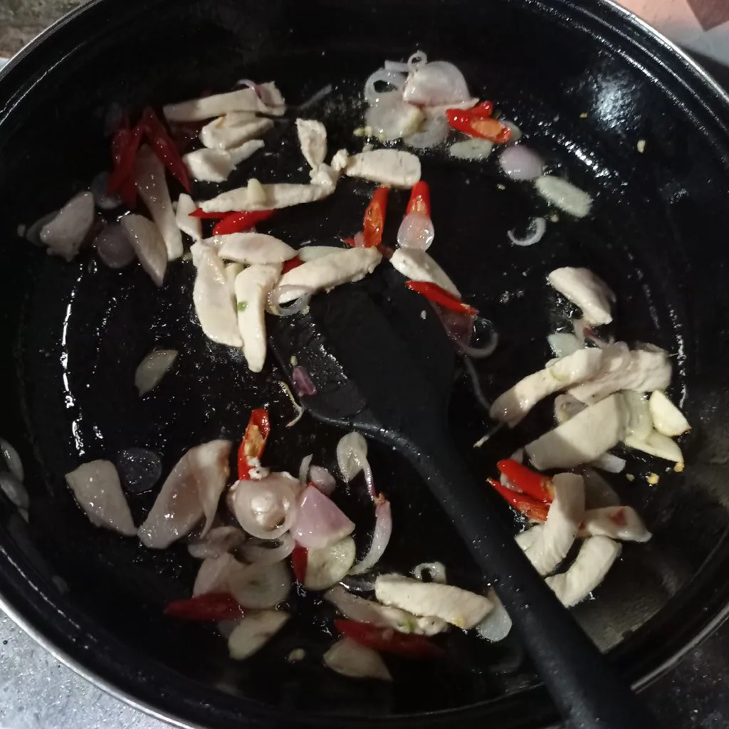 Step 3 Cah kangkung ayam