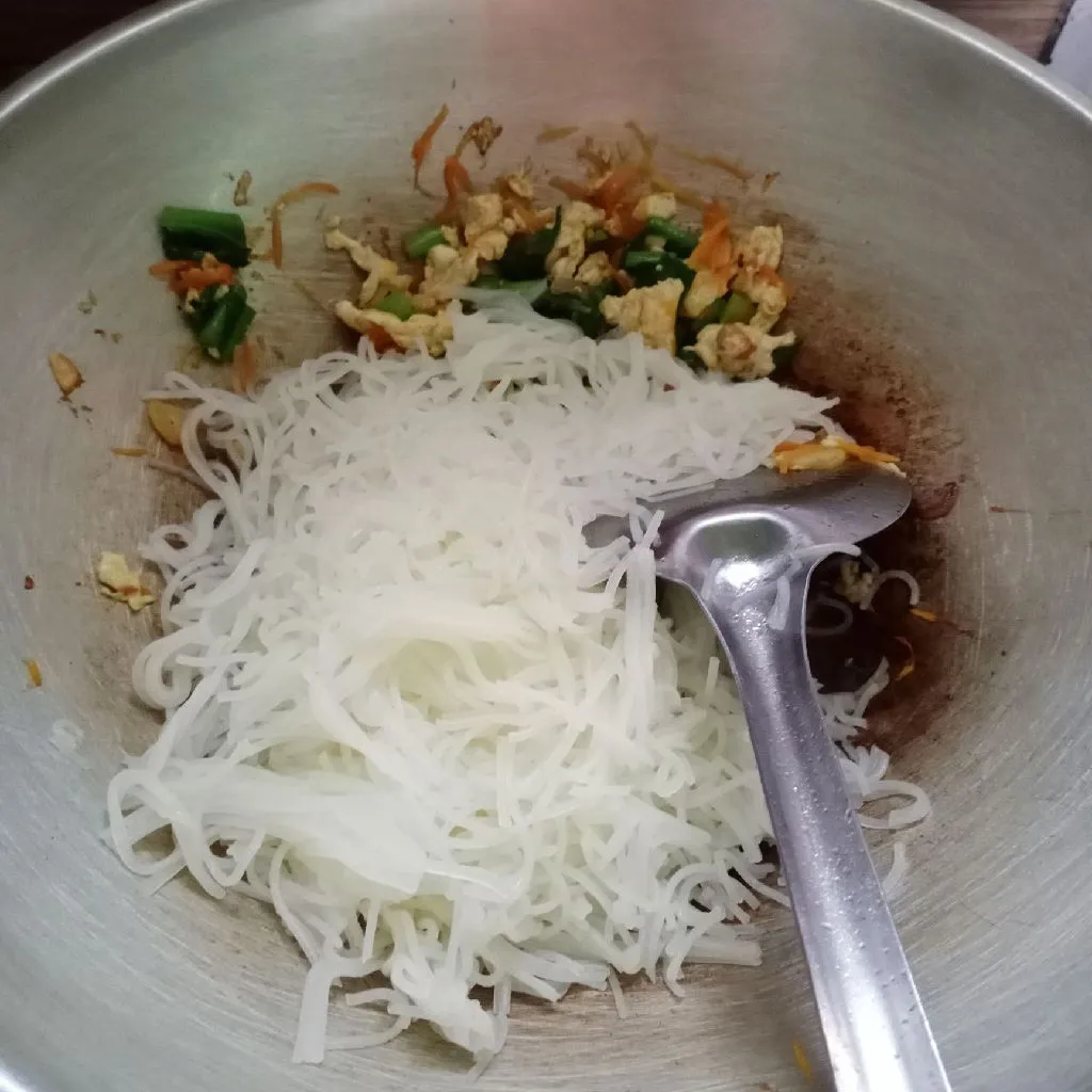 Step 5 Bihun Wortel Putih Telur