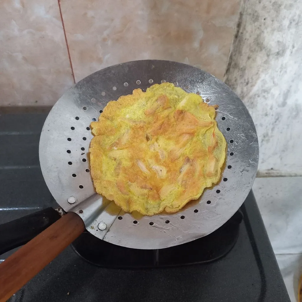 Step 4 Telur Dadar Ayam Suir