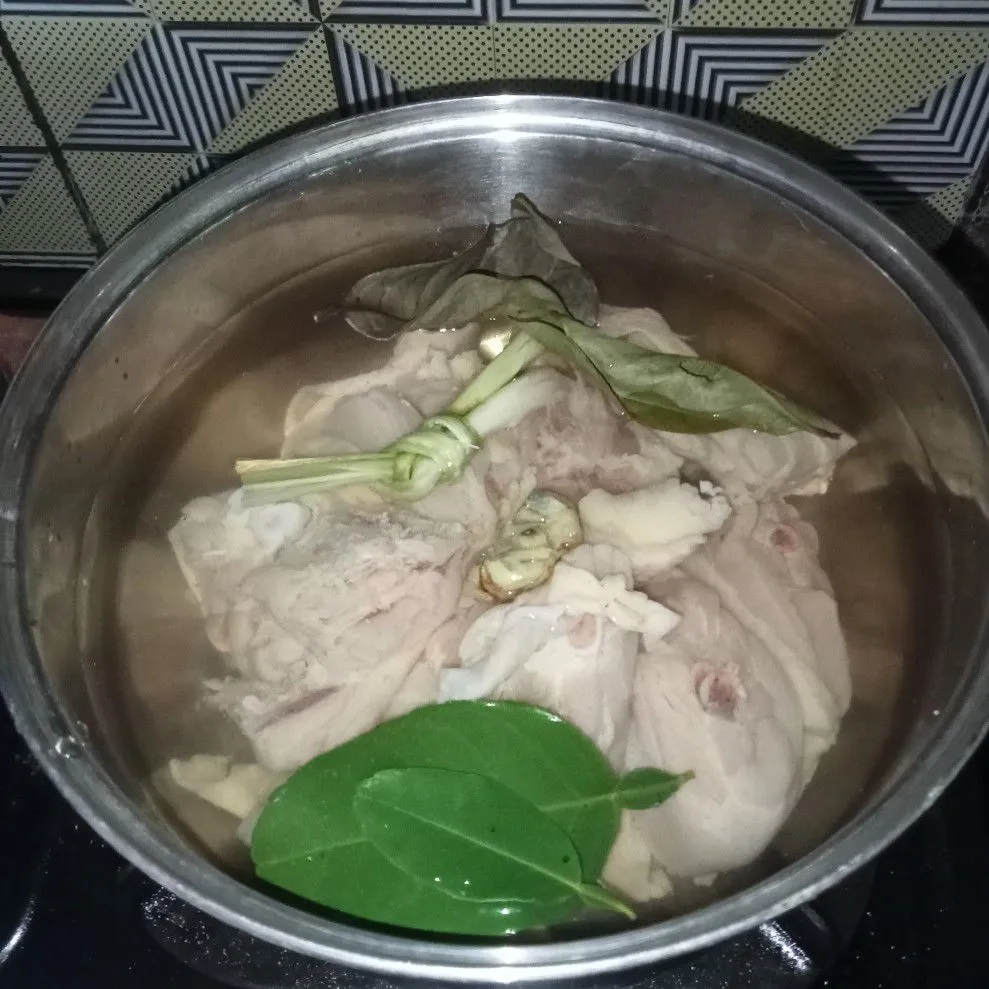 Step 1 Sop Ayam Kuning Khas Betawi