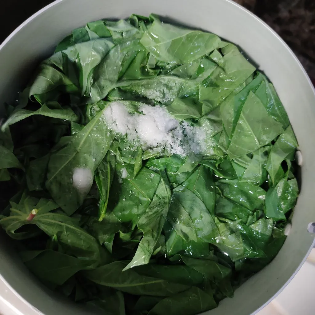 Step 2 Daun Singkong Sambal Terasi Mentah