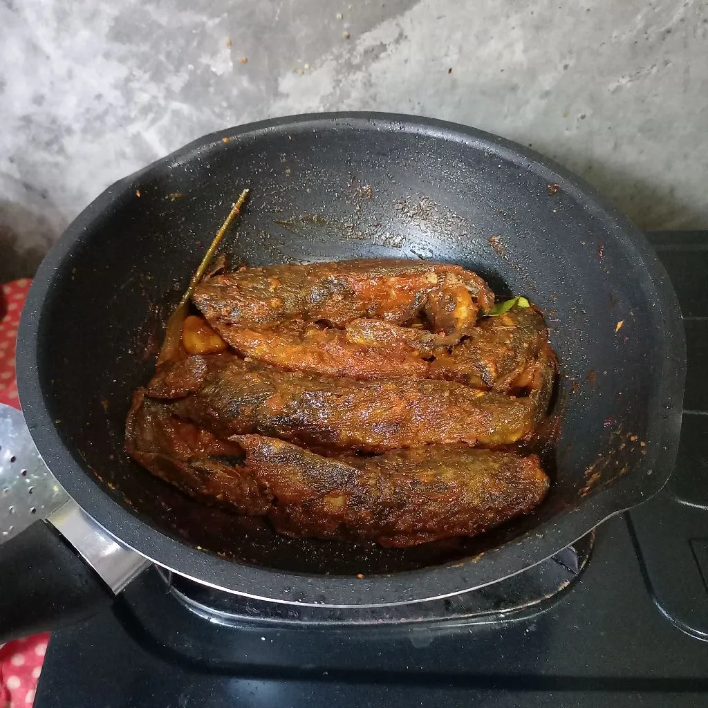 Step 6 Lele Bakar Pedas Manis