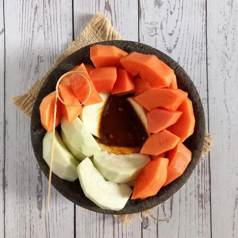 Step 5 Rujak Buah Sambal Kencur