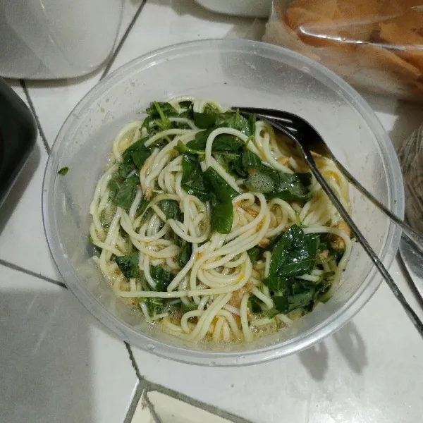 Campur sampai semua bahan tercampur rata.