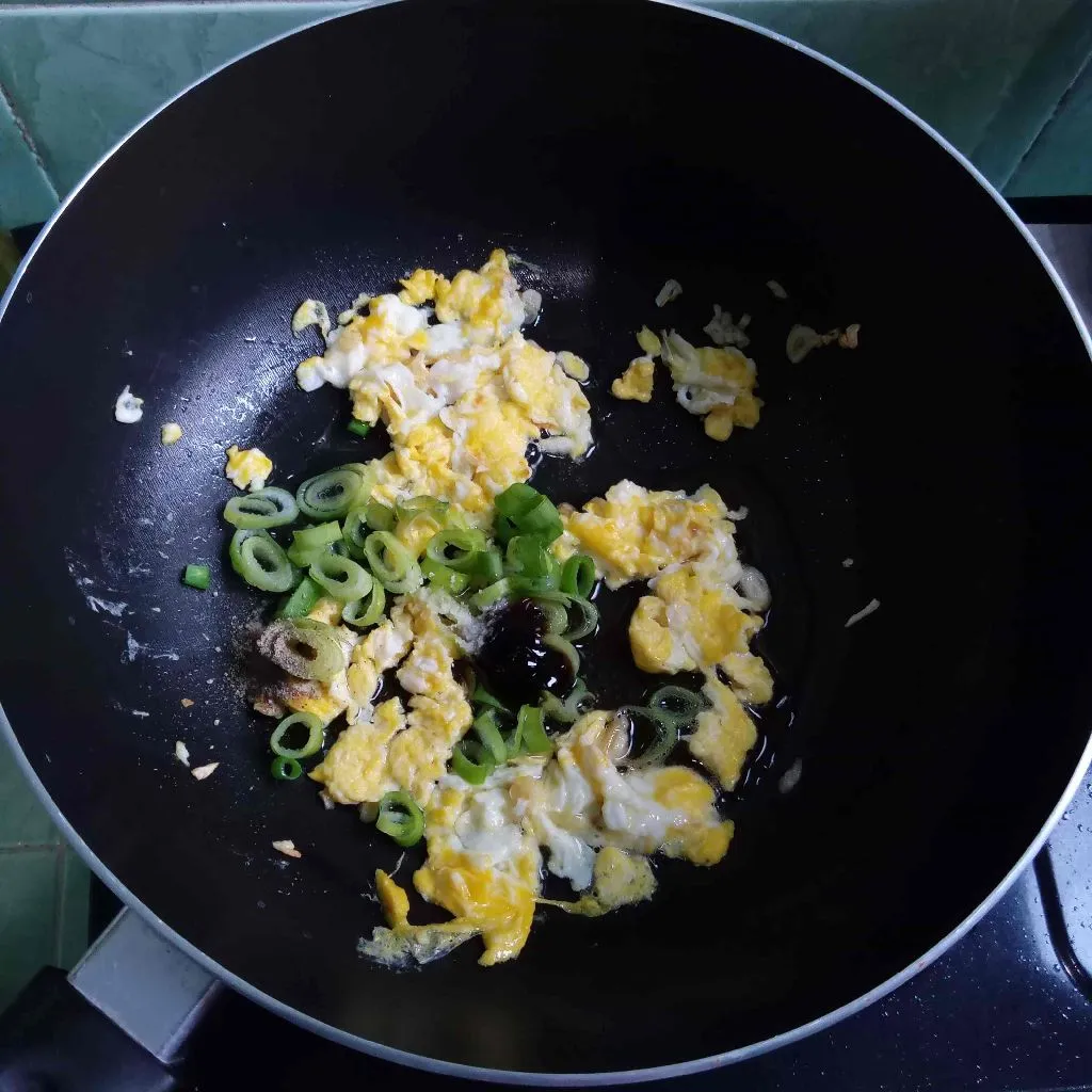 Step 3 Tumis Telur Sosis