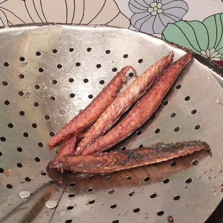 Step 2 Daun Singkong Ikan asin