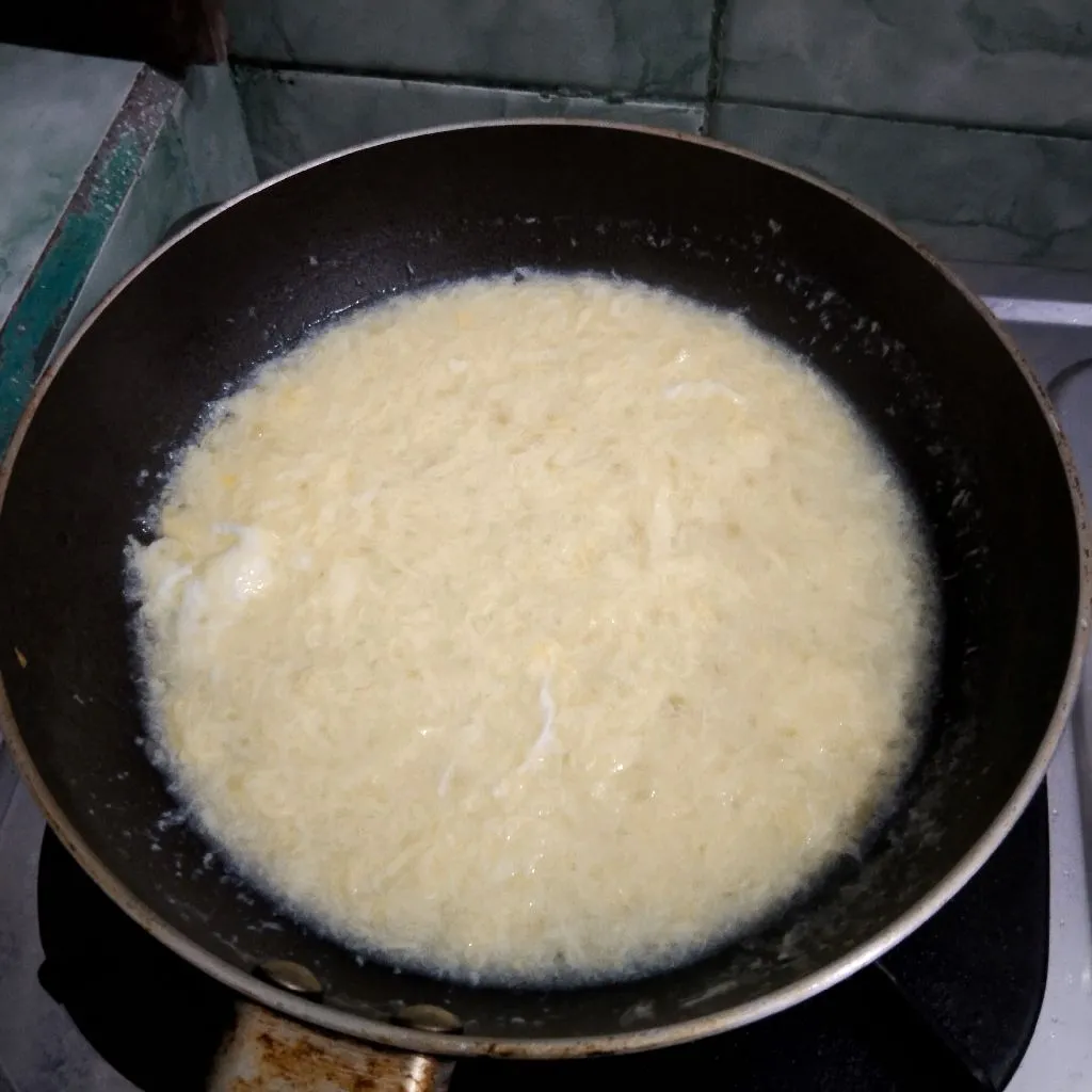 Step 5 Brokoli Siram Telur