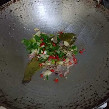 Step 3 Tahu Hancur Kecap
