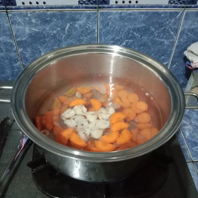 Step 2 Bening Sawi Wortel