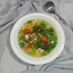 Sop Bayam Kaldu Ayam